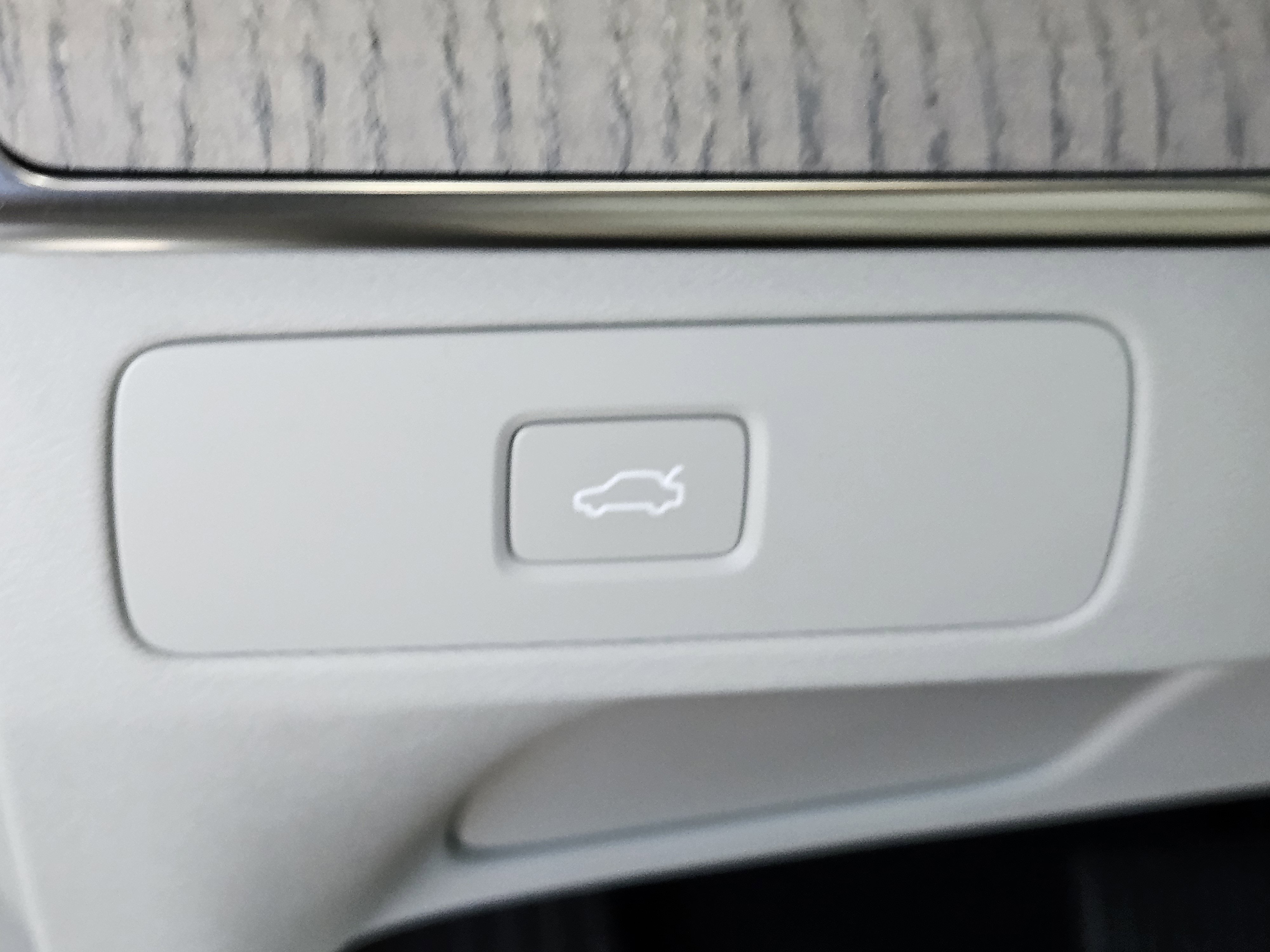 New 2026 Volvo XC90 B6 Ultra image 23