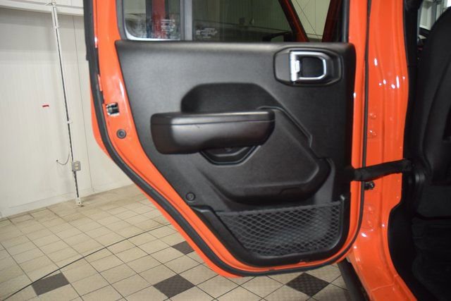 Used 2020 Jeep Gladiator Rubicon w/ LED Lighting Group image 33