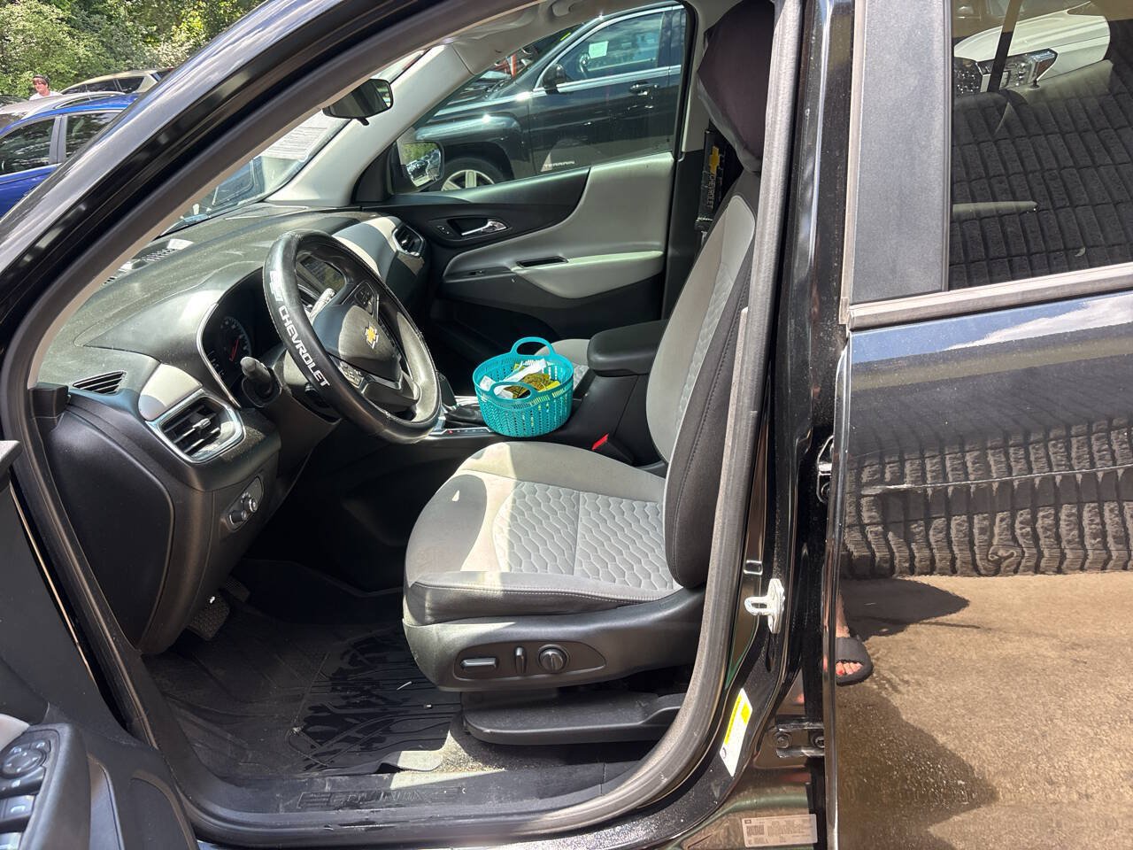 Used 2020 Chevrolet Equinox LS w/ LS Convenience Package FWD image 10