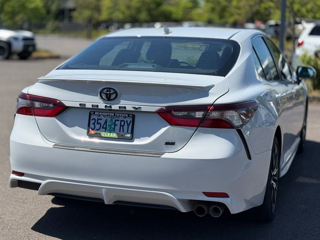 Used 2024 Toyota Camry SE FWD image 5
