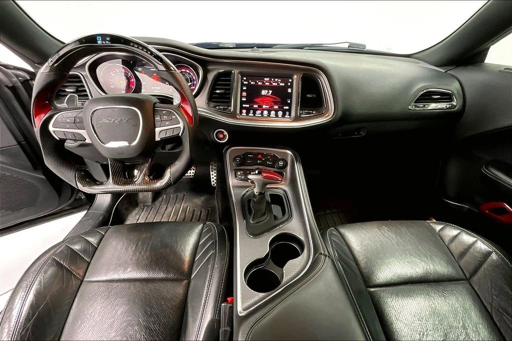 Used 2016 Dodge Challenger SRT Hellcat image 18