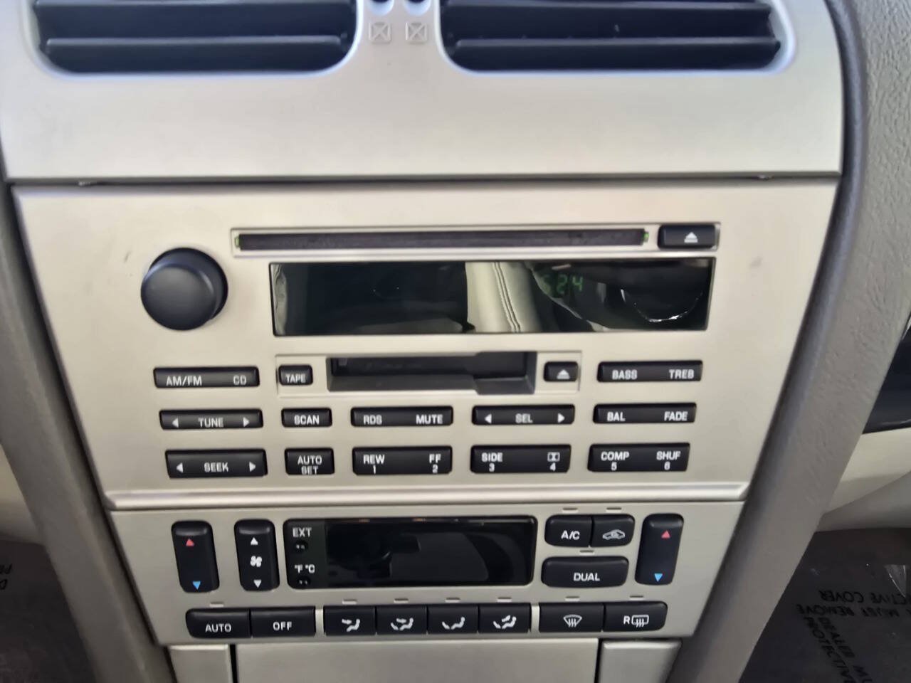 Used 2004 Lincoln LS RWD image 35