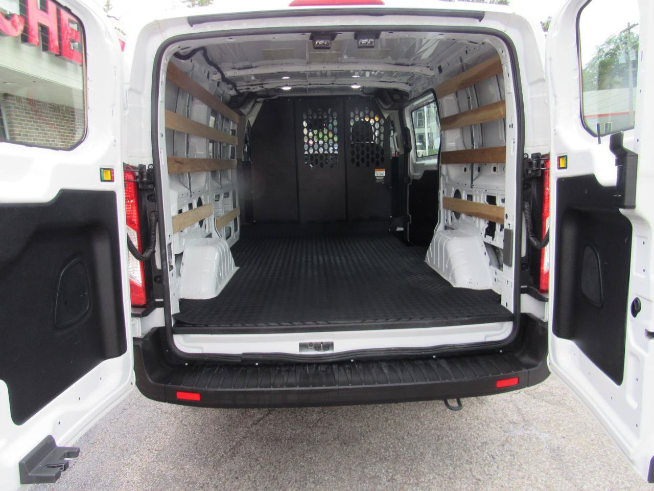Used 2025 Ford Transit 250 Low Roof w/ Exterior Upgrade Package RWD image 33