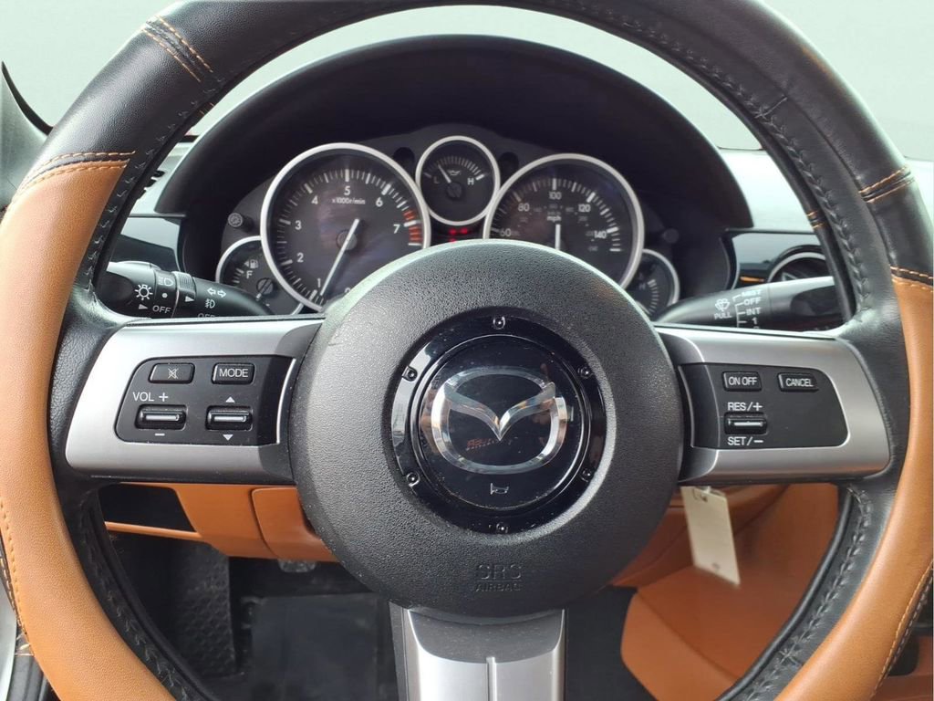 Used 2006 MAZDA MX-5 Miata Grand Touring image 28