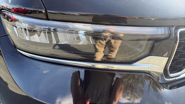 Used 2022 Jeep Grand Cherokee L Limited image 27