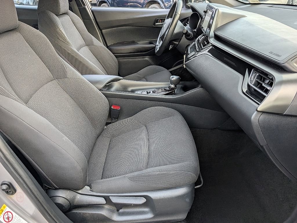 Used 2018 Toyota C-HR XLE image 15