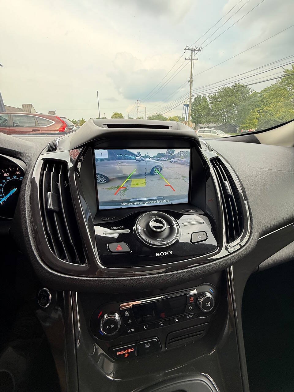 Used 2016 Ford Escape Titanium AWD/4WD image 24