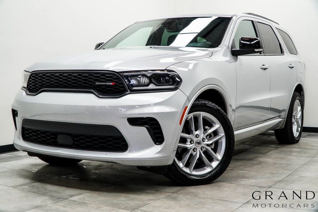 Used 2024 Dodge Durango GT image 1
