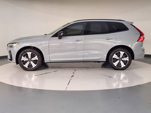 Used 2025 Volvo XC60 T8 Plus w/ Protection Package Premier image 5
