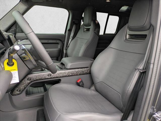 New 2025 Land Rover Defender 110 image 4