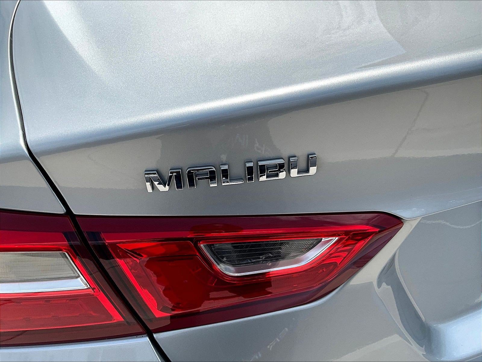 Used 2016 Chevrolet Malibu LT FWD image 24