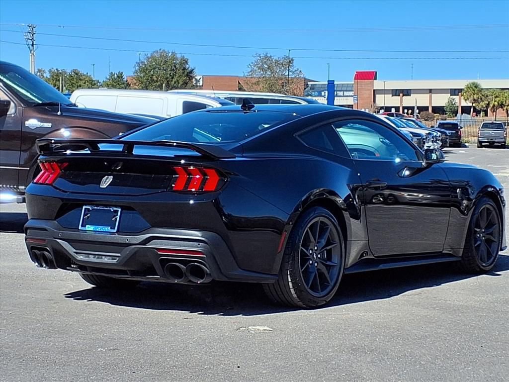 Used 2025 Ford Mustang Dark Horse image 7