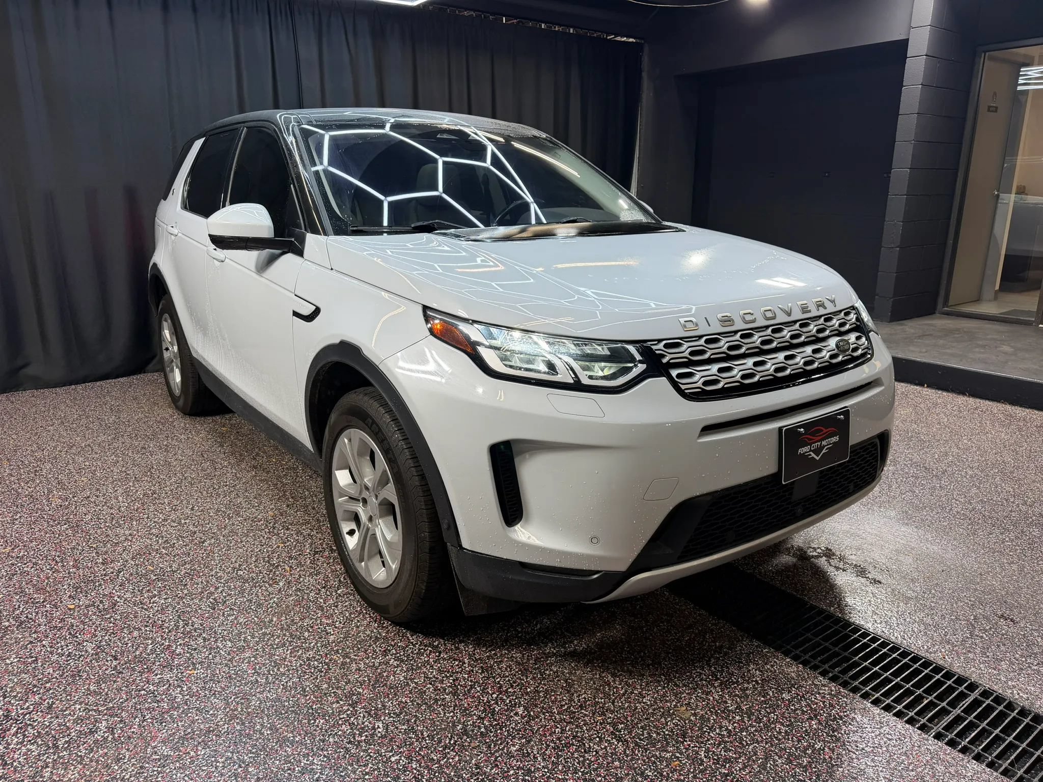 Used 2021 Land Rover Discovery Sport S AWD/4WD image 9