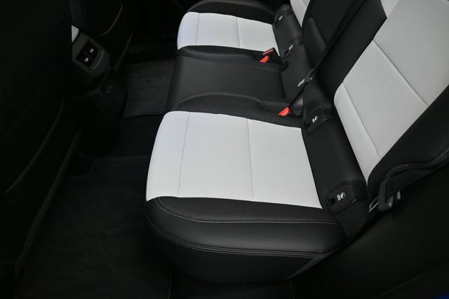Used 2025 Chevrolet Equinox EV LT w/ Active Safety Package 3 FWD image 22