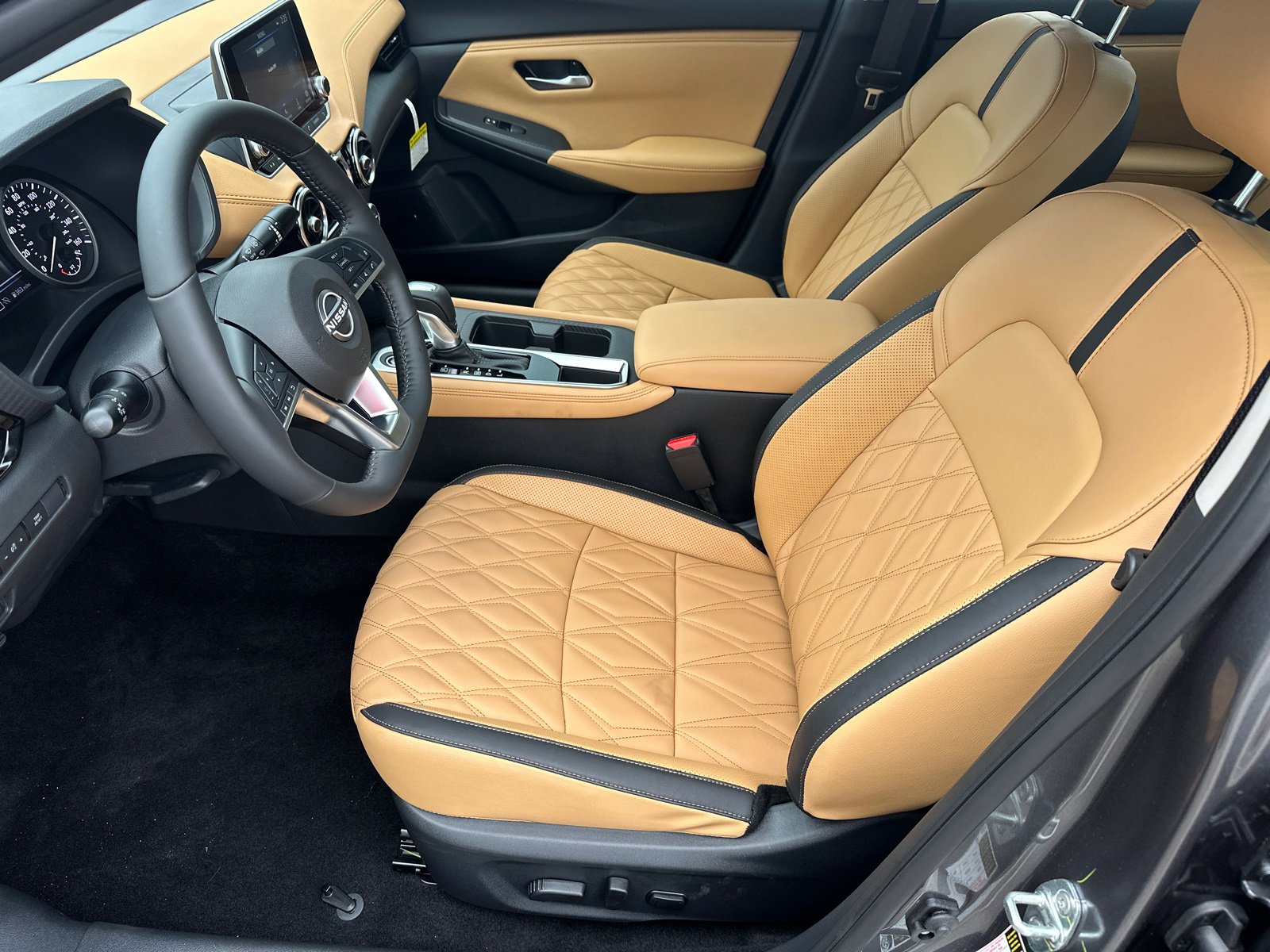 New 2025 Nissan Sentra SV w/ SV Premium Package image 9