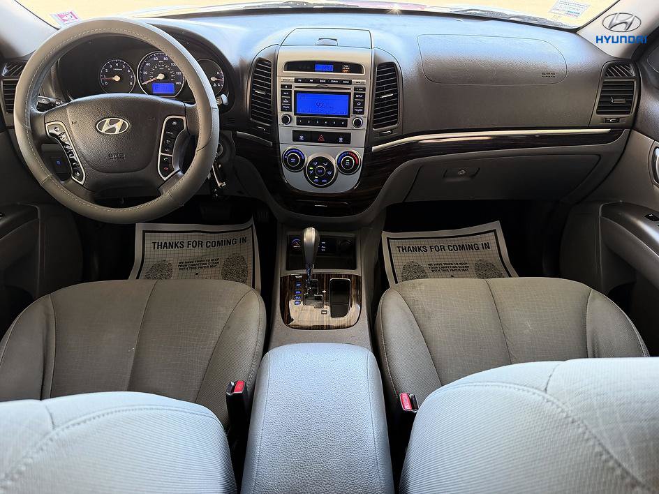 Used 2011 Hyundai Santa Fe GLS FWD image 9