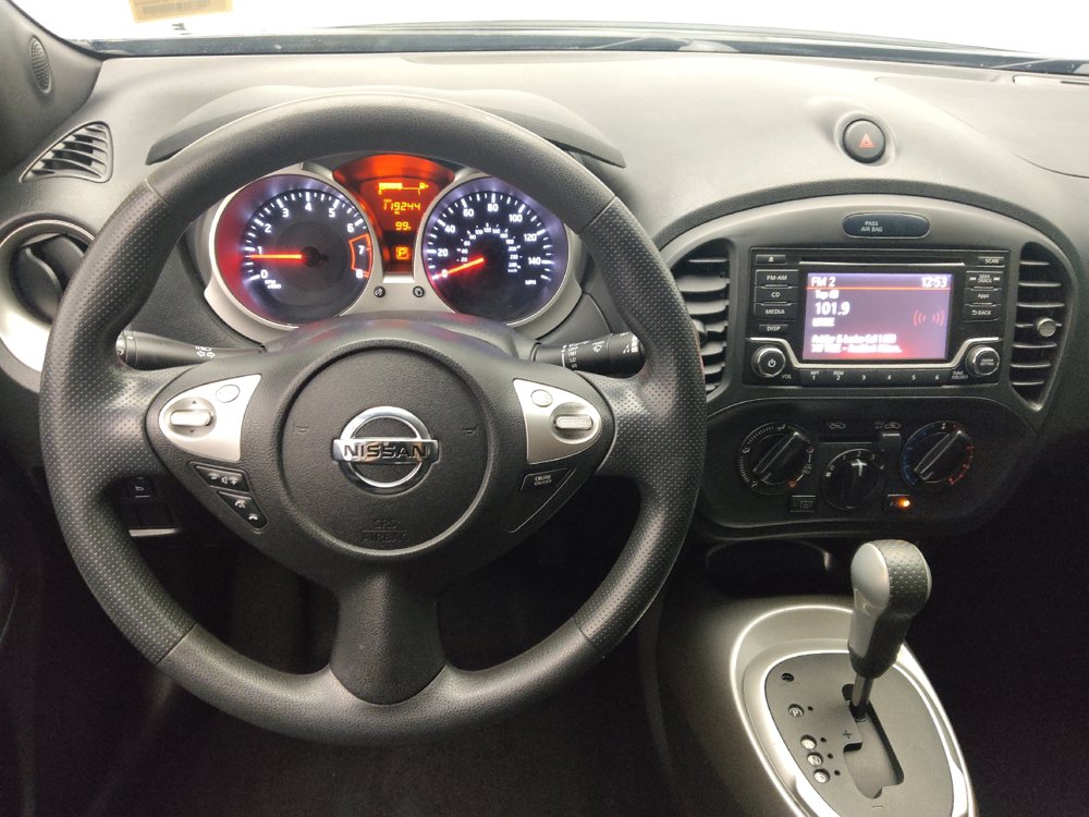 Used 2016 Nissan Juke S FWD image 22