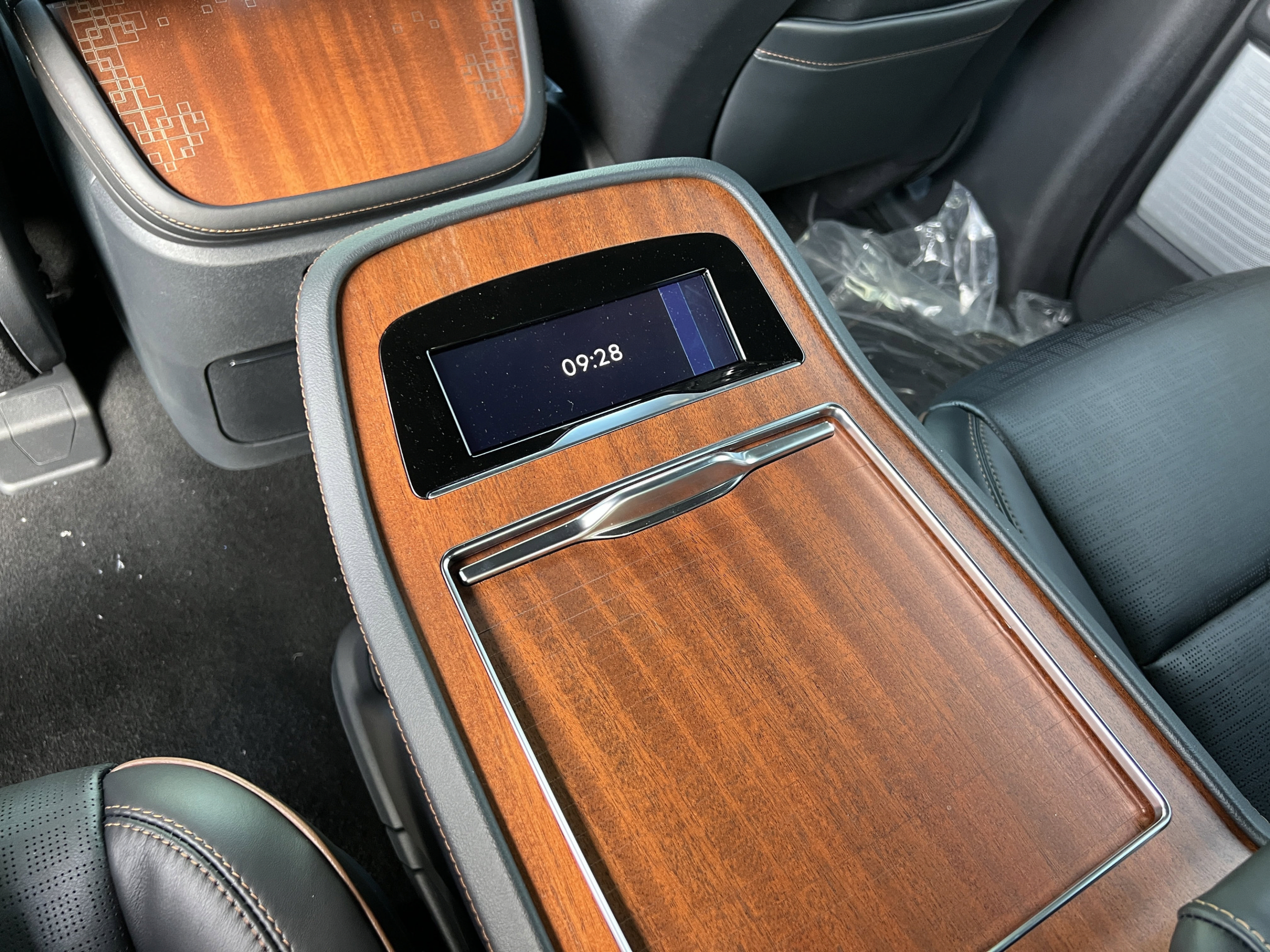 New 2026 Lincoln Navigator Black Label AWD/4WD image 25