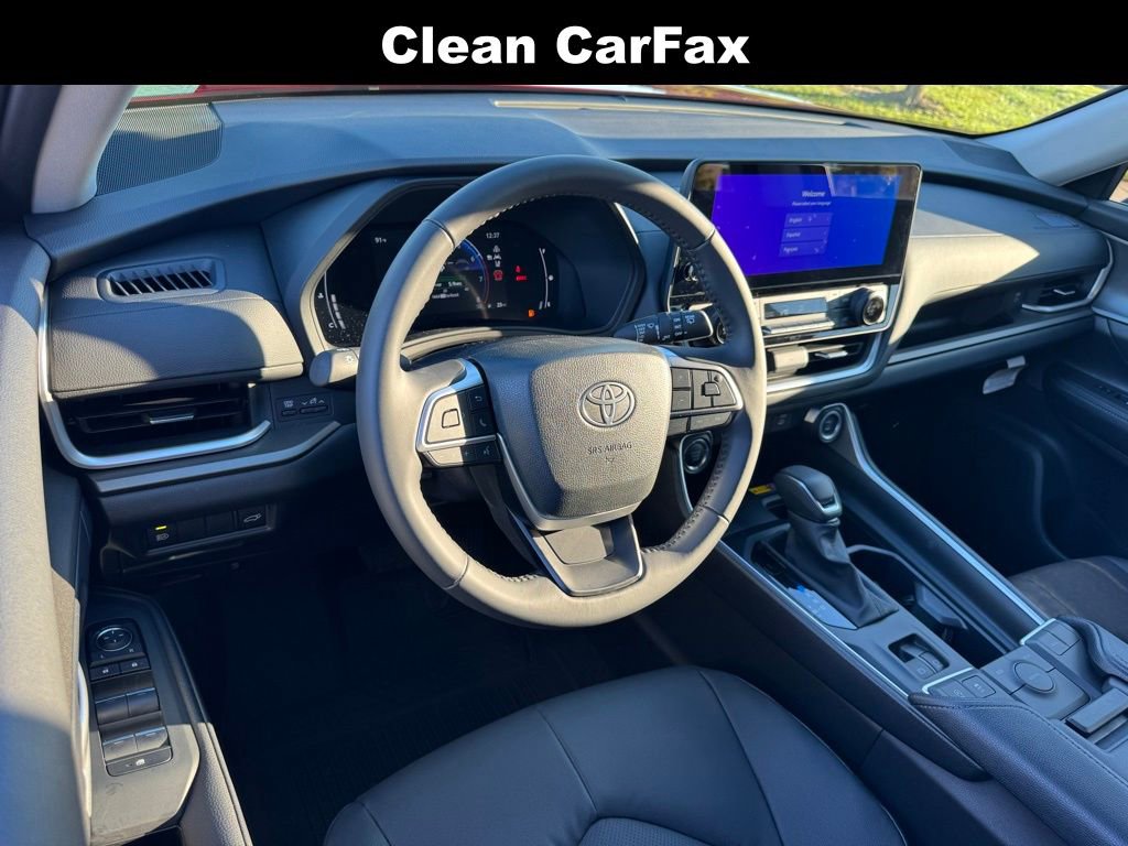 Used 2025 Toyota Grand Highlander FWD image 3
