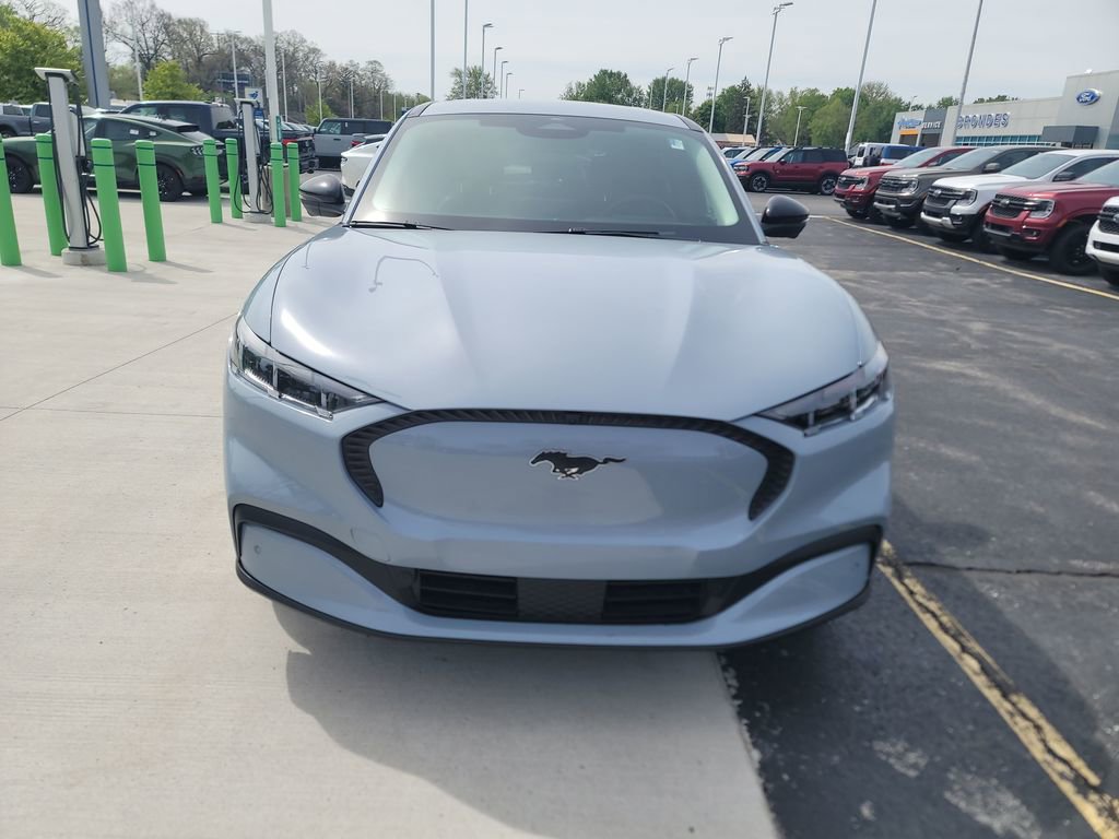 Used 2025 Ford Mustang Mach-E Select w/ Comfort Package Lite AWD/4WD image 3