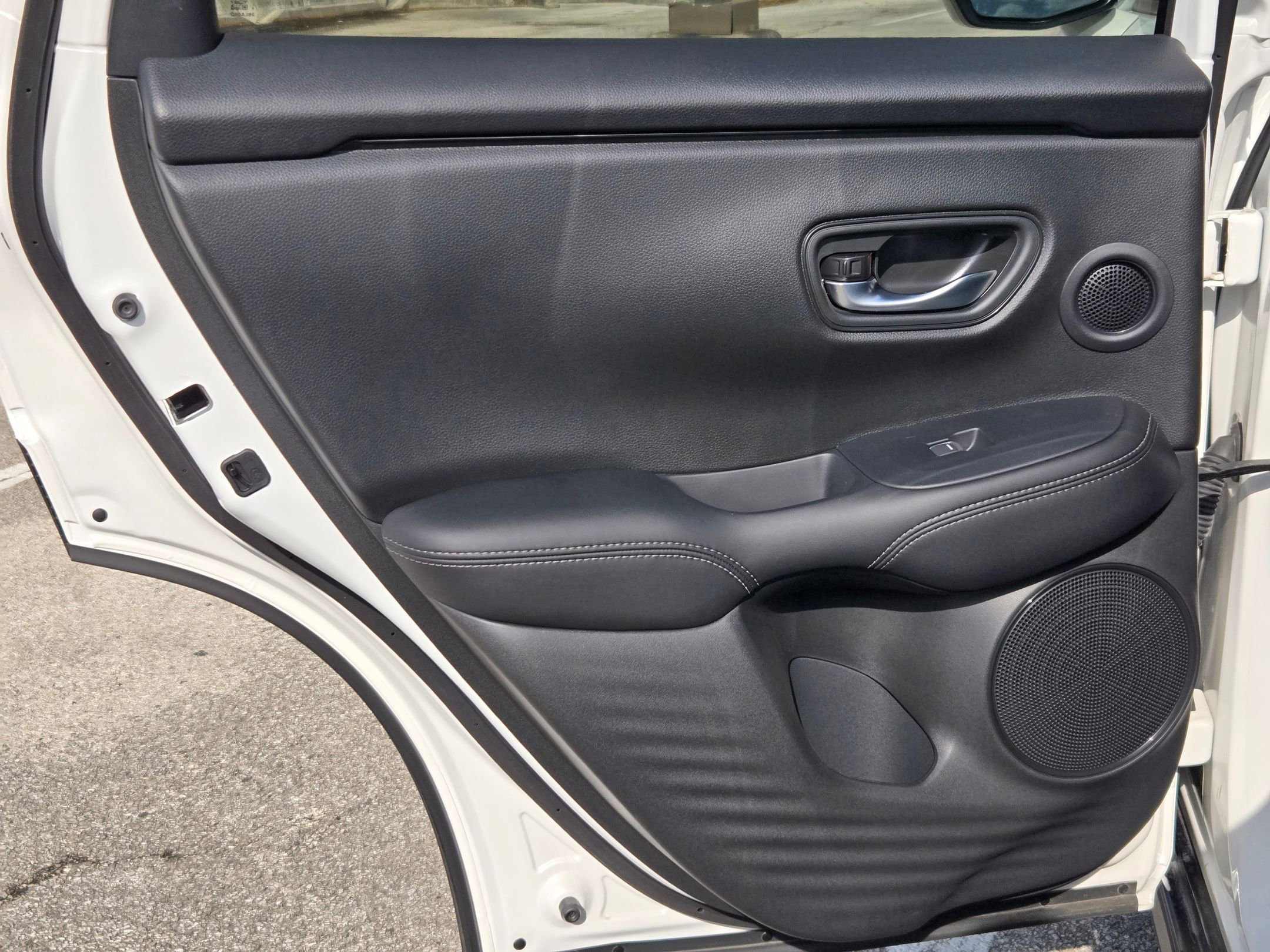 Used 2025 Acura ADX FWD image 16