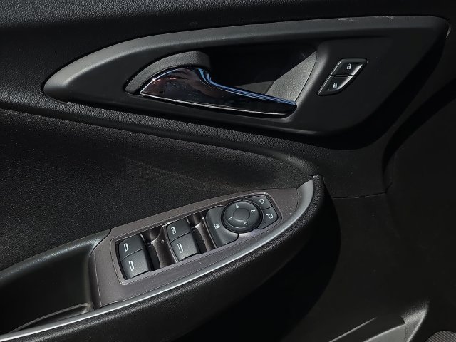 Used 2023 Chevrolet Malibu LT FWD image 28