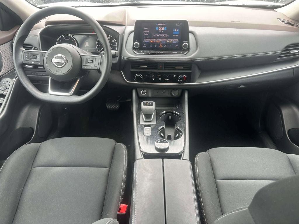 Used 2023 Nissan Rogue S AWD/4WD image 13
