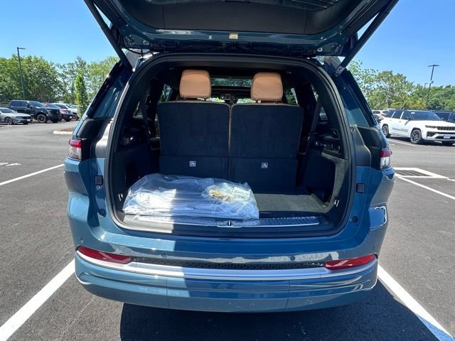 New 2026 Jeep Grand Cherokee L Summit AWD/4WD image 13