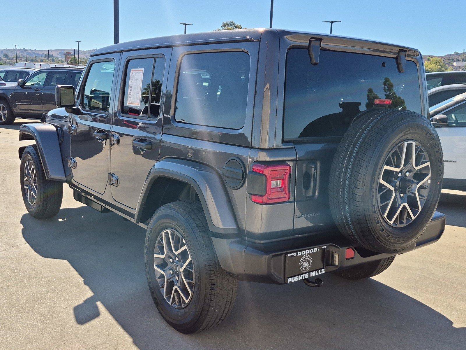Certified 2026 Jeep Wrangler Unlimited Sahara AWD/4WD image 5