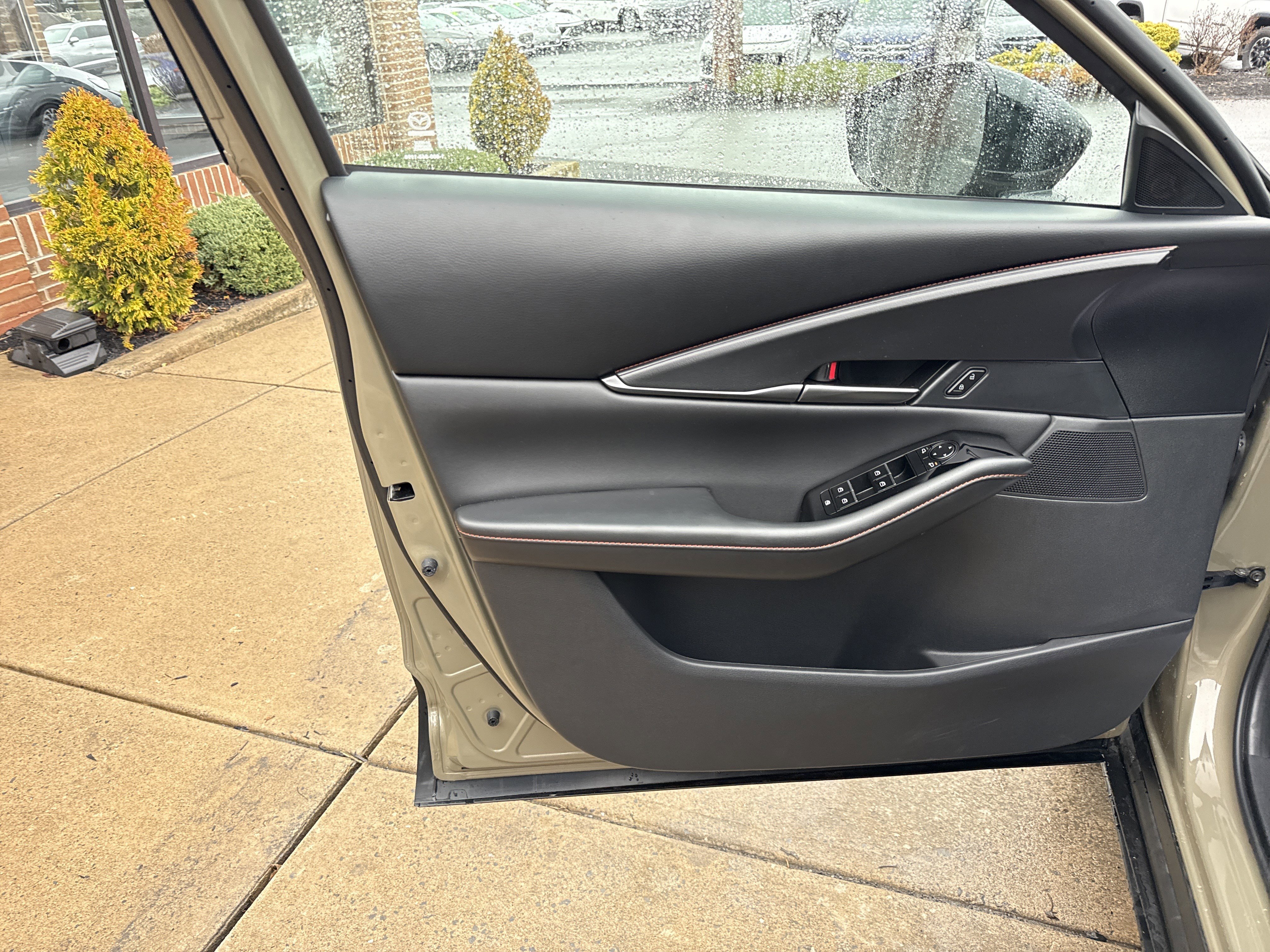 Certified 2025 MAZDA CX-30 Carbon image 15