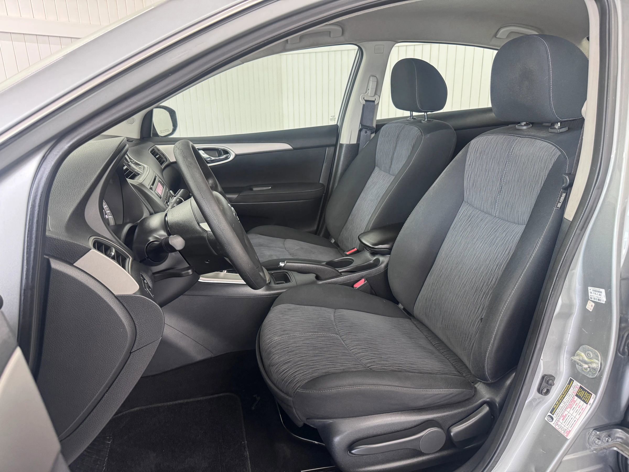 Used 2014 Nissan Sentra SV image 9