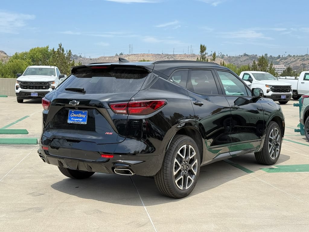 New 2026 Chevrolet Blazer RS FWD image 5