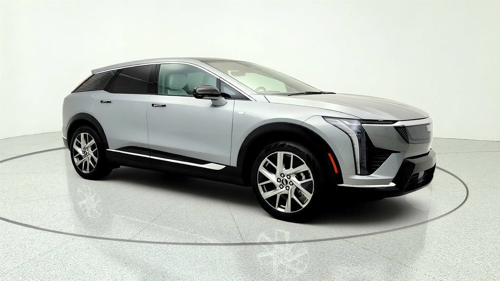Used 2026 Cadillac Optiq Luxury 1 RWD image 3