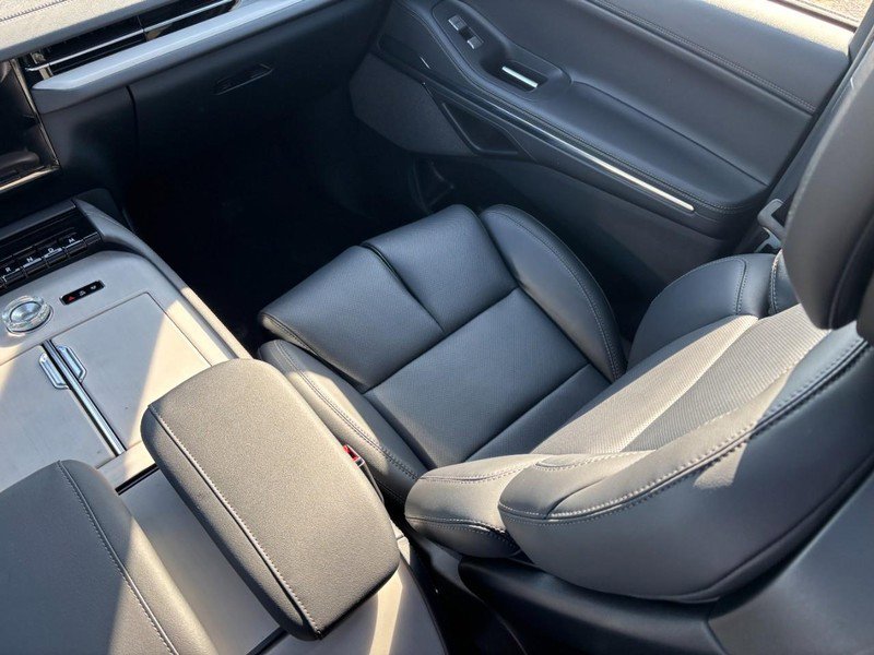 New 2026 Lincoln Navigator Reserve image 15