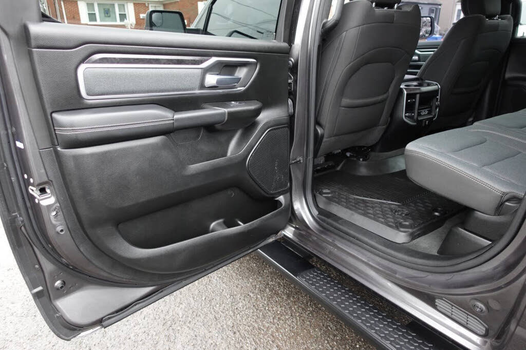 Used 2022 RAM 1500 Big Horn AWD/4WD image 21