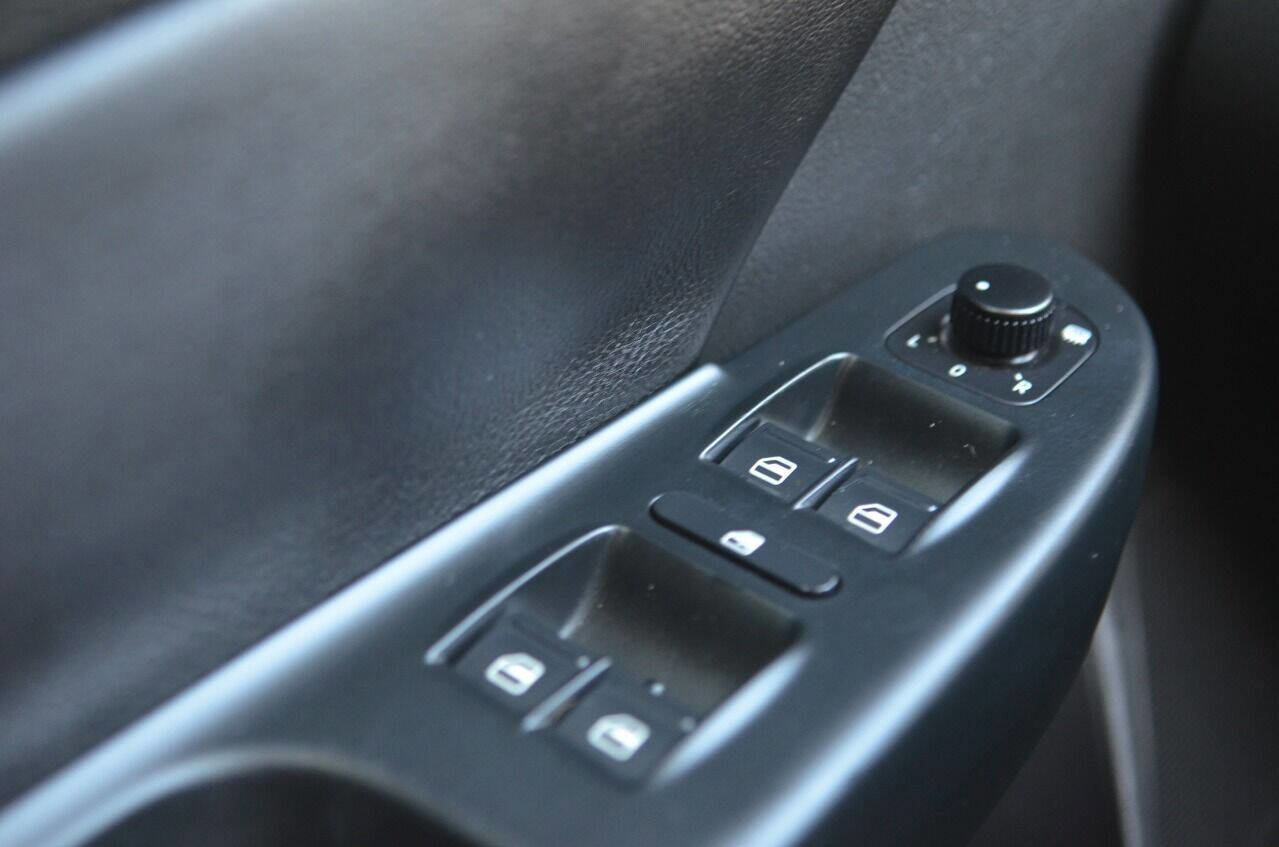 Used 2010 Volkswagen Passat Komfort image 36