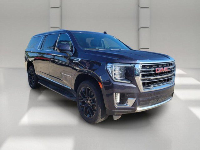 Used 2023 GMC Yukon XL SLT RWD image 3