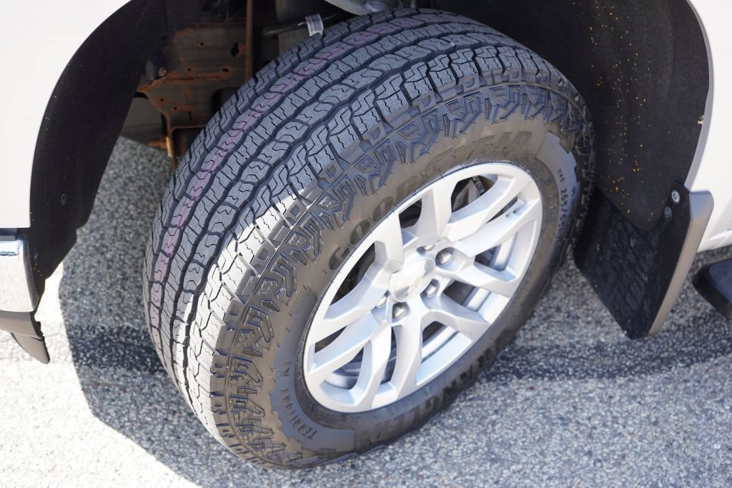 Certified 2019 Chevrolet Silverado 1500 LT w/ All-Star Edition AWD/4WD image 13