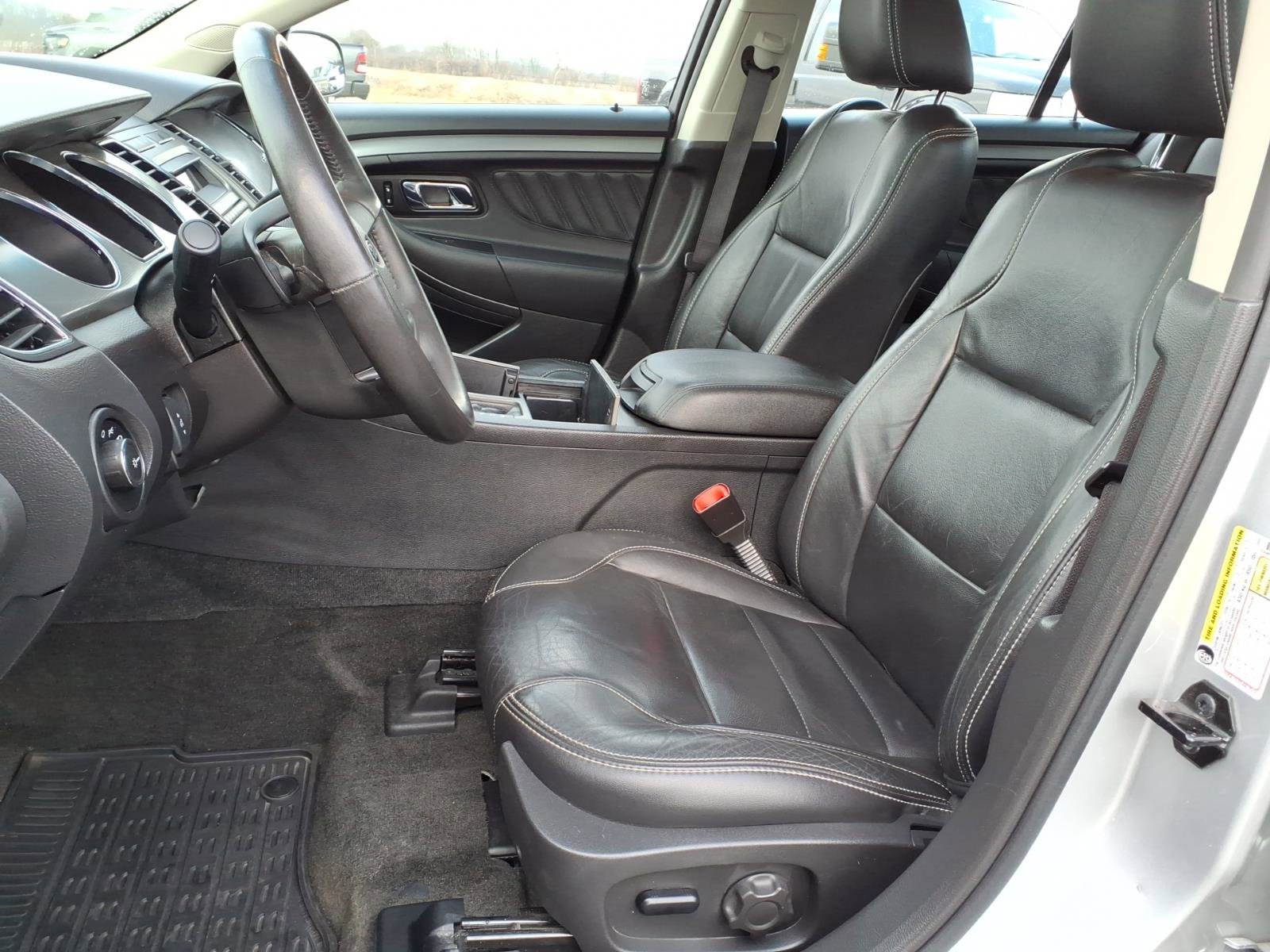 Used 2012 Ford Taurus SEL image 10
