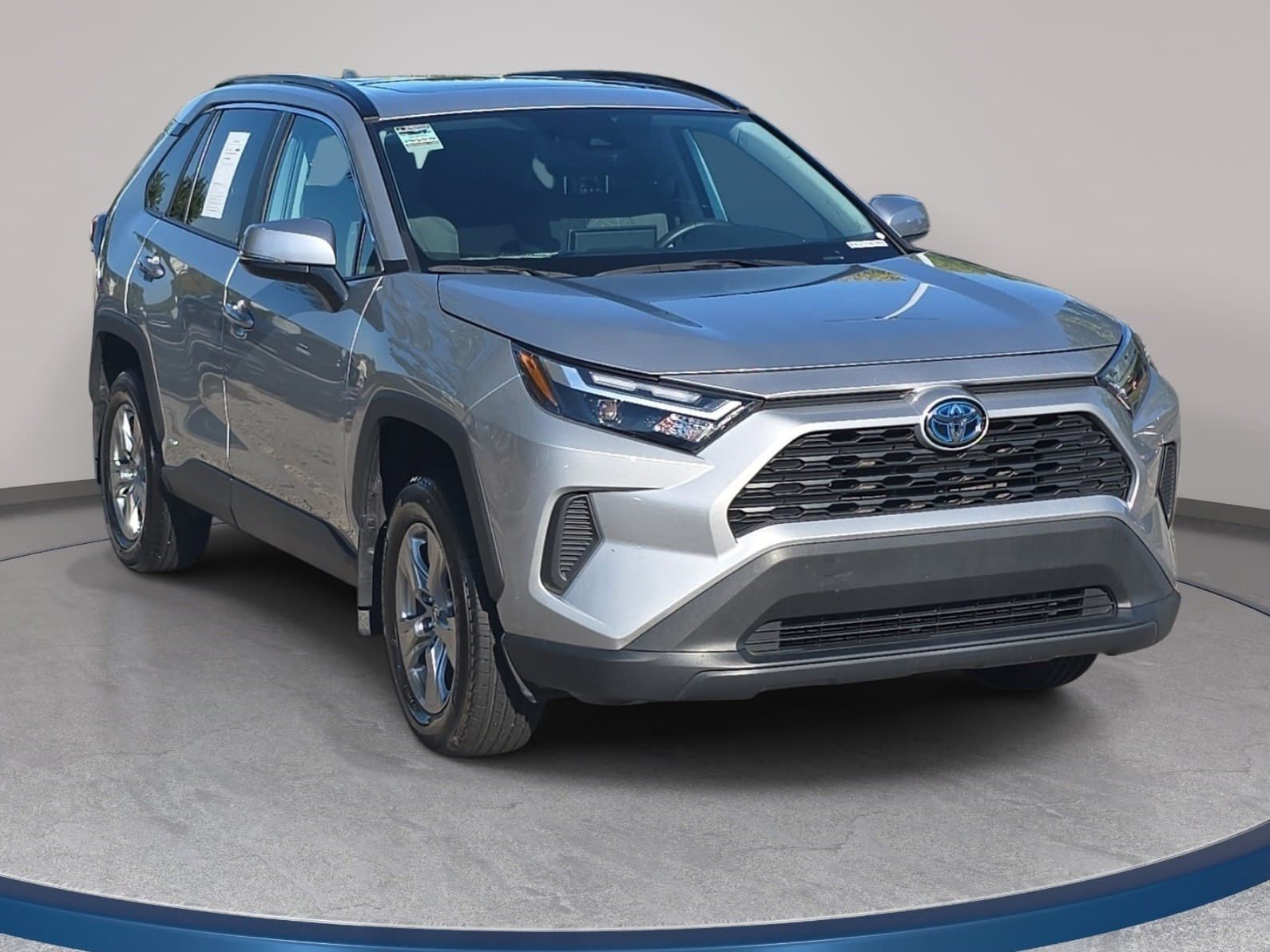 Used 2024 Toyota RAV4 XLE w/ Convenience Package AWD/4WD image 3