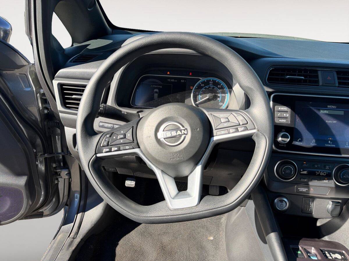 Used 2025 Nissan Leaf S FWD image 12