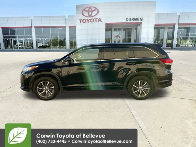 Used 2018 Toyota Highlander XLE image 5