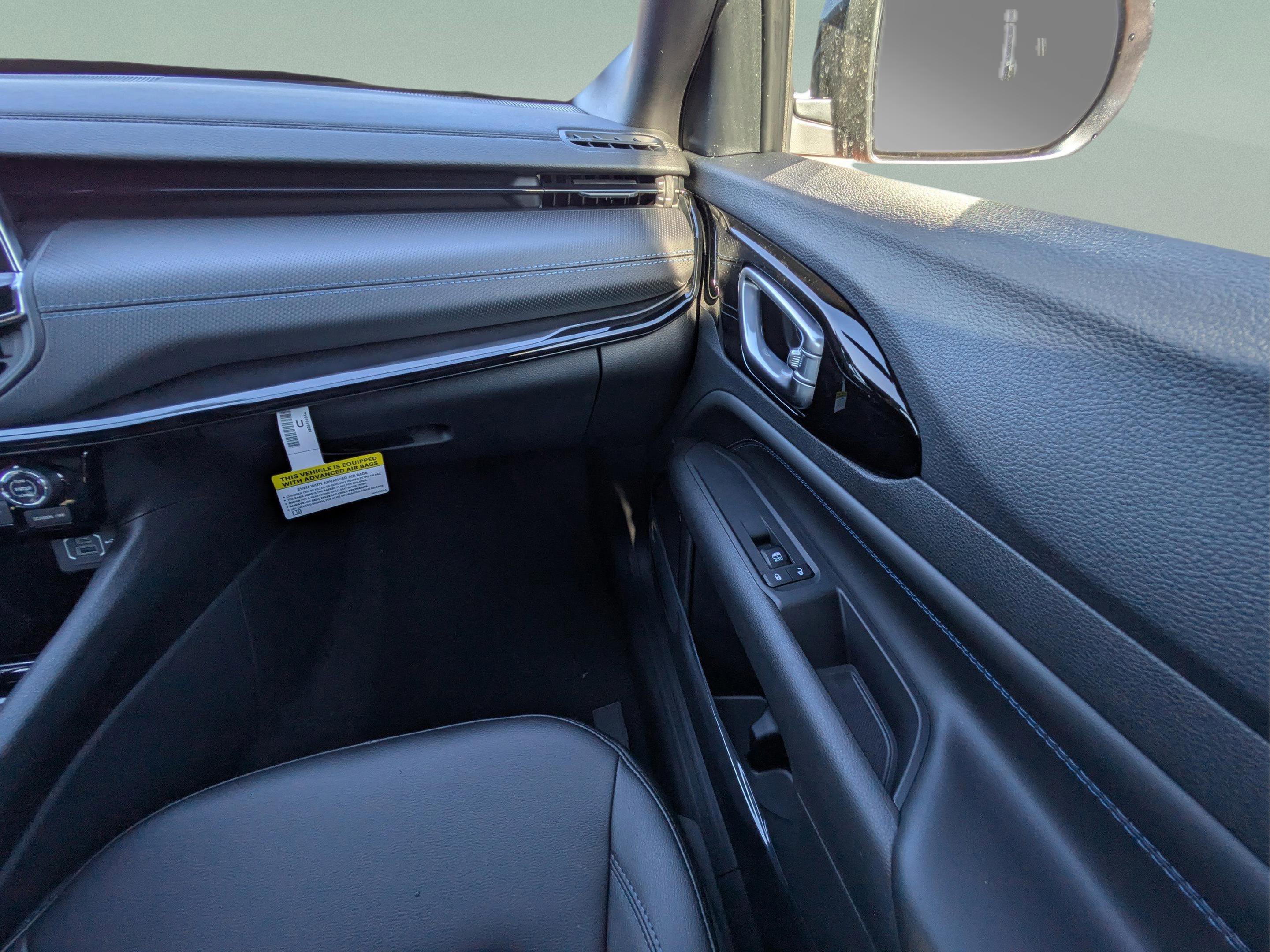 New 2026 Jeep Compass Limited image 19