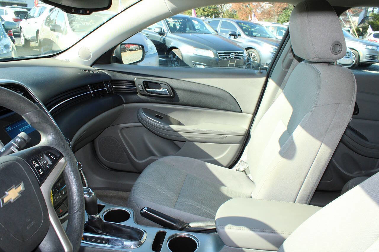 Used 2014 Chevrolet Malibu LS w/ Protection Package image 14