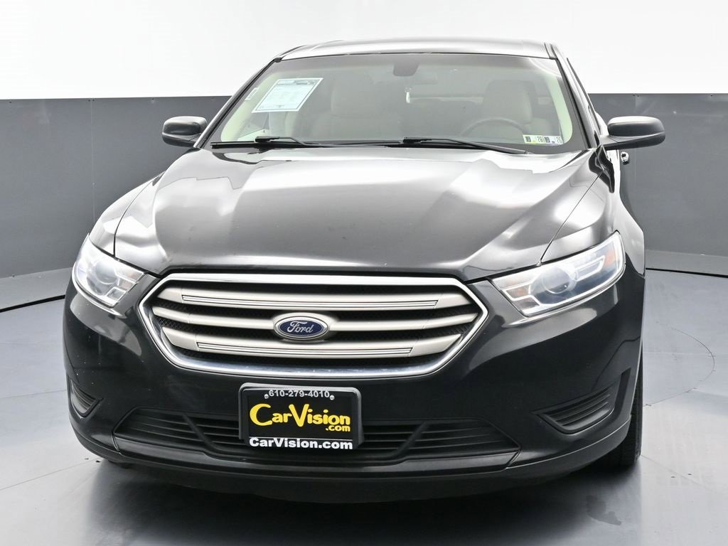 Used 2016 Ford Taurus SE image 5