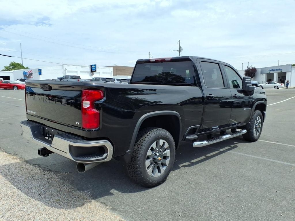 New 2026 Chevrolet Silverado 2500 LT w/ All Star Edition AWD/4WD image 7