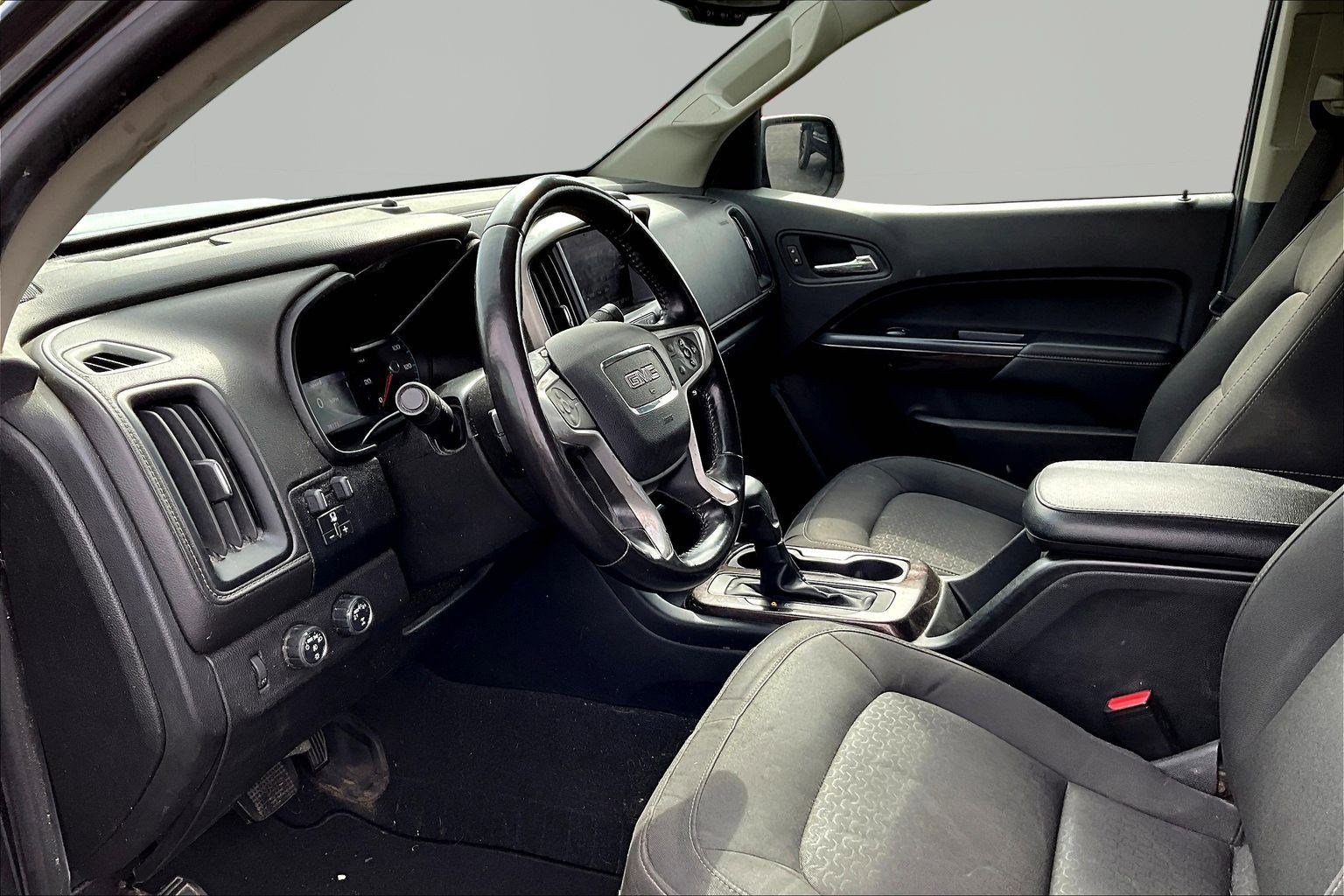 Used 2020 GMC Canyon SLE w/ Elevation Edition AWD/4WD image 18
