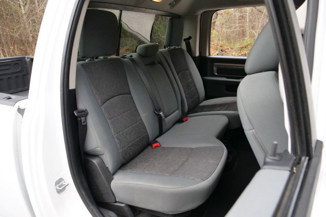 Used 2014 RAM 3500 Big Horn image 32