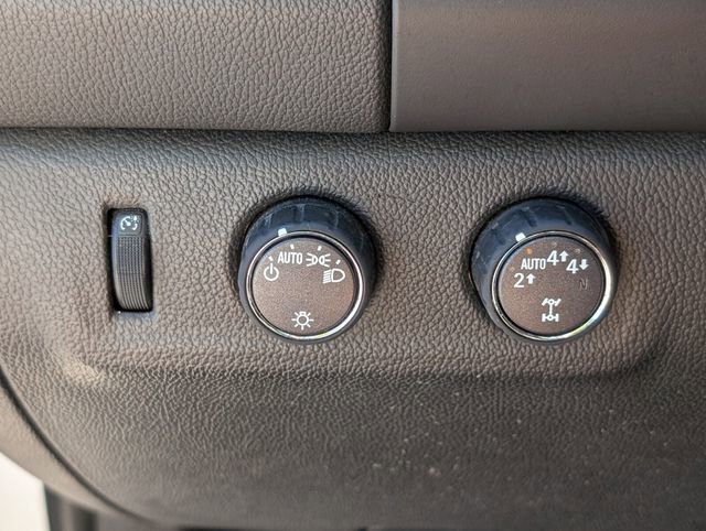 Used 2021 Chevrolet Colorado LT image 35