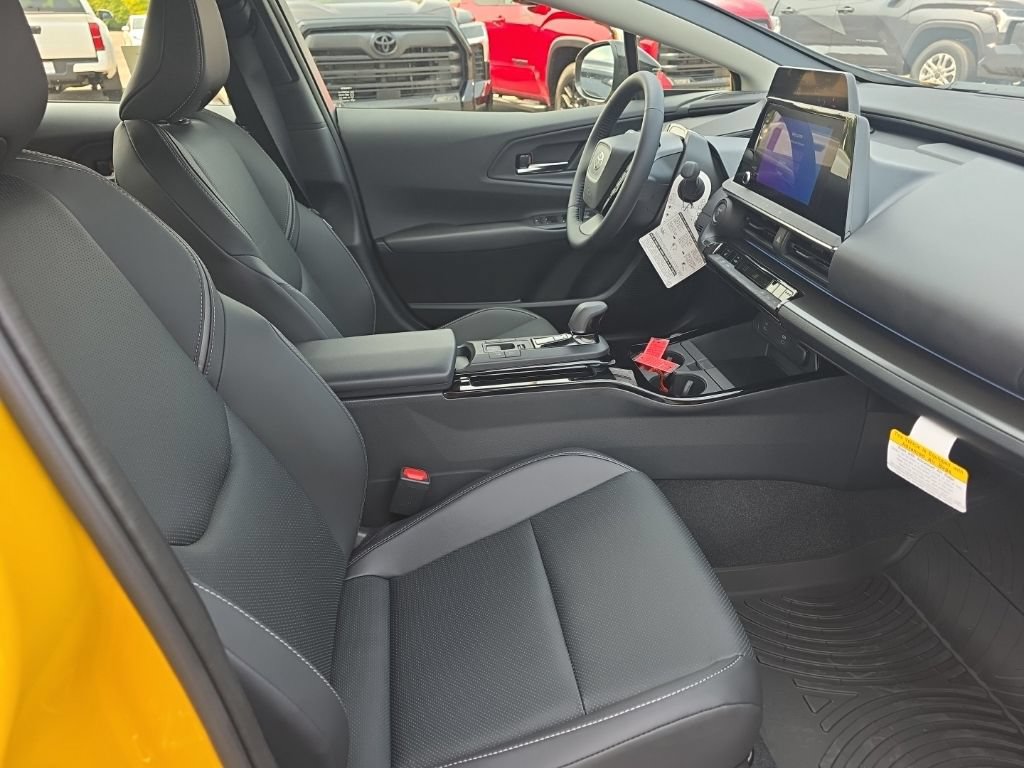 New 2026 Toyota Prius Plug-In Hybrid FWD image 9
